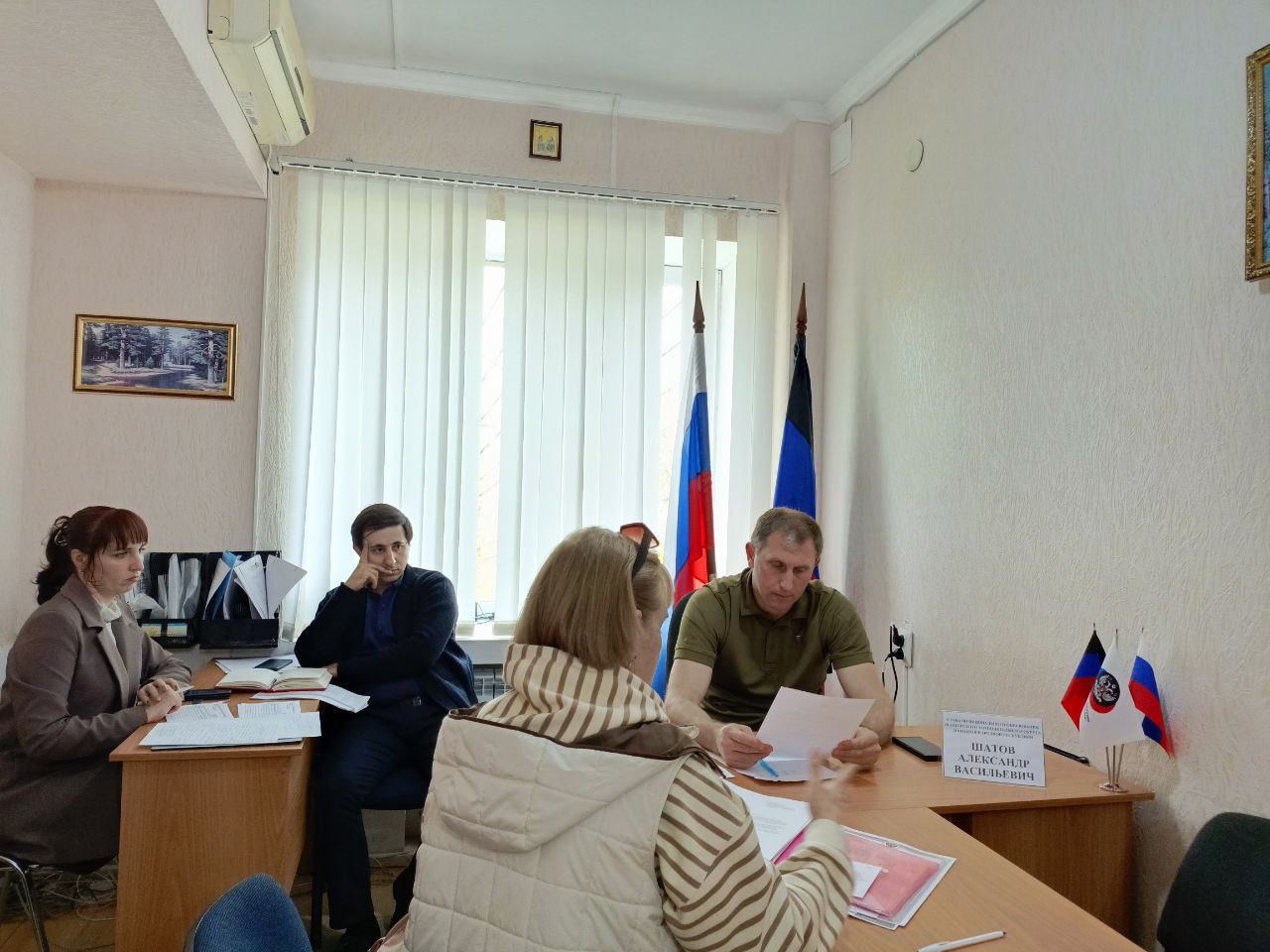 Александр Шатов ответил на вопросы жителей Шахтерского муниципального округа.